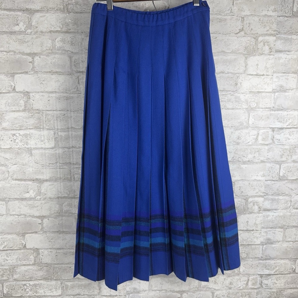 Vtg Pendleton 100% Wool Pleated Skirt 32" Sapphire Blue Stripe Hem USA Size 8